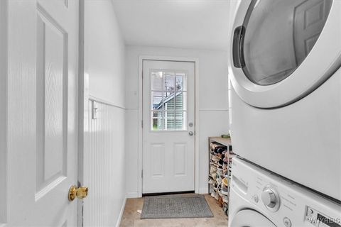 Tiny photo for 140 Gettysburg Avenue, Tonawanda, NY 14223 (MLS # B1648518)