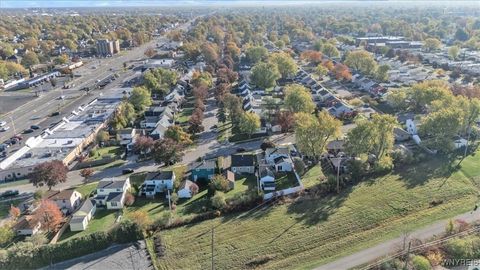 Tiny photo for 140 Gettysburg Avenue, Tonawanda, NY 14223 (MLS # B1648518)