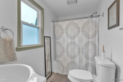 Tiny photo for 140 Gettysburg Avenue, Tonawanda, NY 14223 (MLS # B1648518)