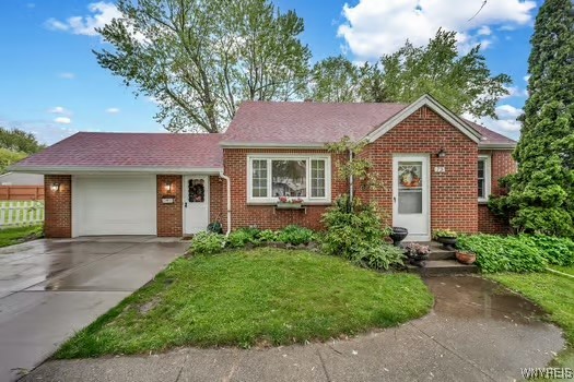 73 Fairvale Drive, Cheektowaga, New York image 1