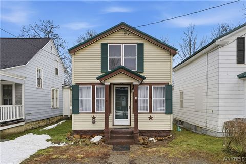 43 Walnut Street Gowanda NY 14070