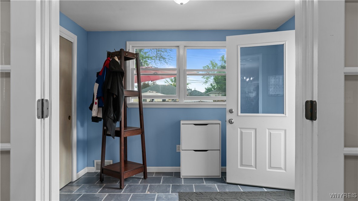 72 Clark Street, Tonawanda, New York image 21