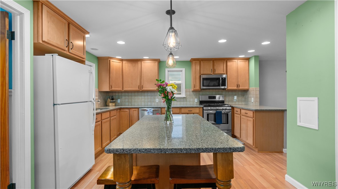 72 Clark Street, Tonawanda, New York image 6