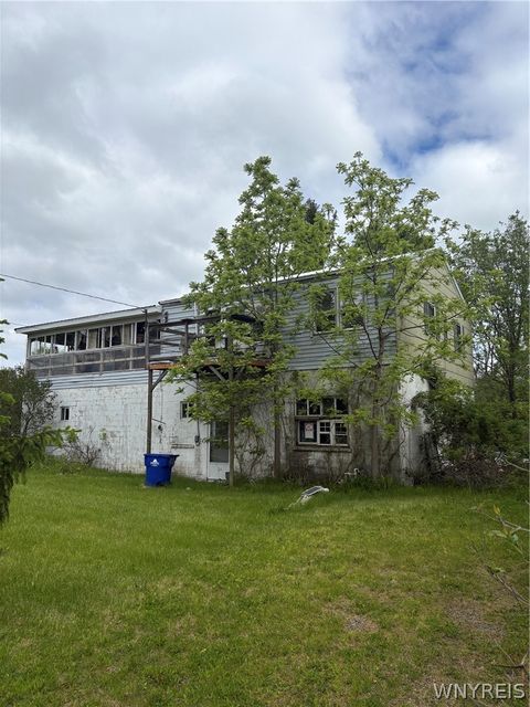 Homes For Sale - 1245 Saunders Sett Road<br/> Niagara County, Lewiston, NY 14305