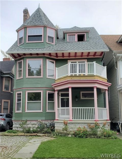 Photo of 527 Auburn Avenue #2, Buffalo, NY 14222 (MLS # B1529818)