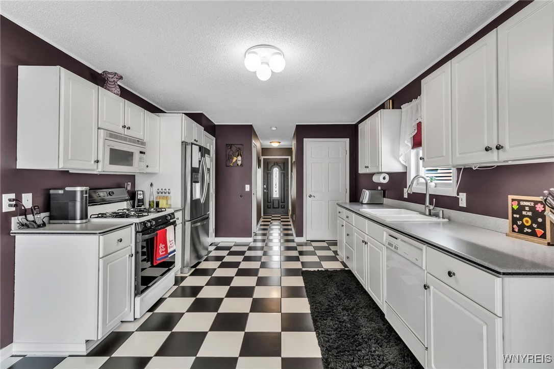 115 E Hazeltine Avenue, Tonawanda, New York image 16