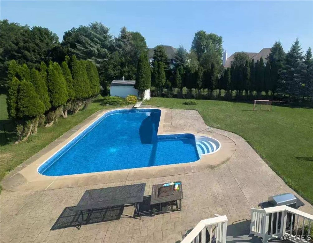 8180 Driftwood Court