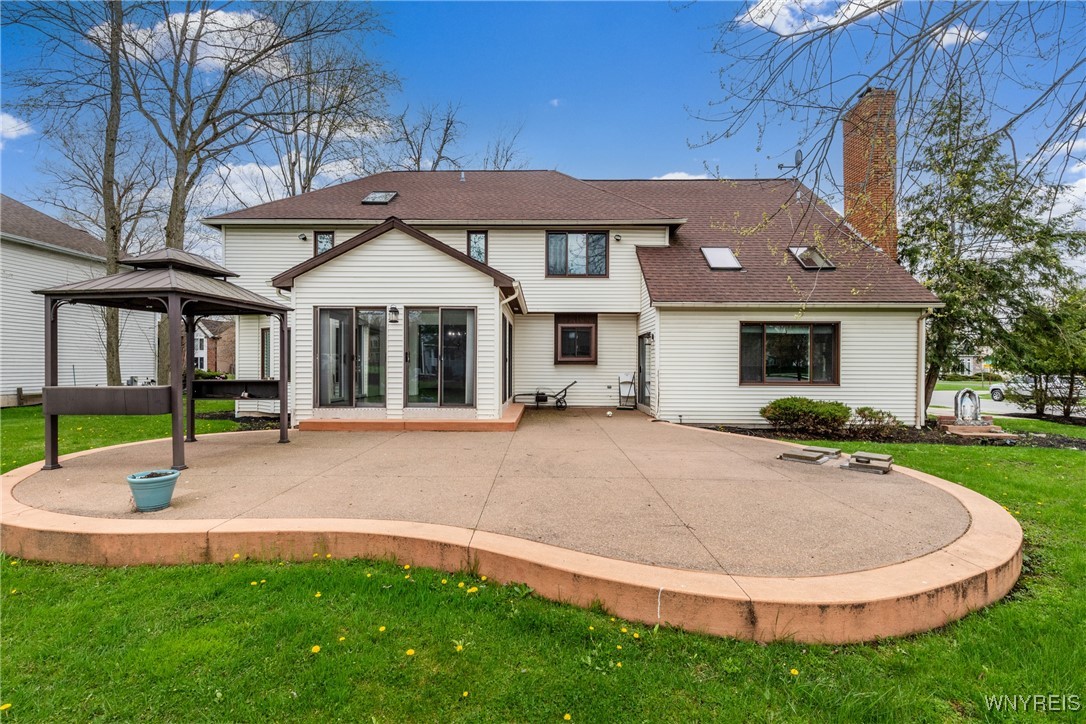 7 Contessa Court