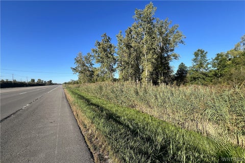 Photo of 4798 Millersport Highway, Amherst, NY 14051 (MLS # B1723130)