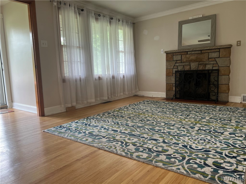 5962 Hyde Park Boulevard, Lewiston, New York image 8
