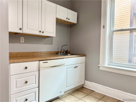 Tiny photo for 246 Bryant Street #2A, Buffalo, NY 14222 (MLS # B1711437)