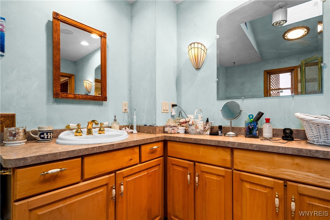 11400 Savage Road, Sardinia, New York image 32