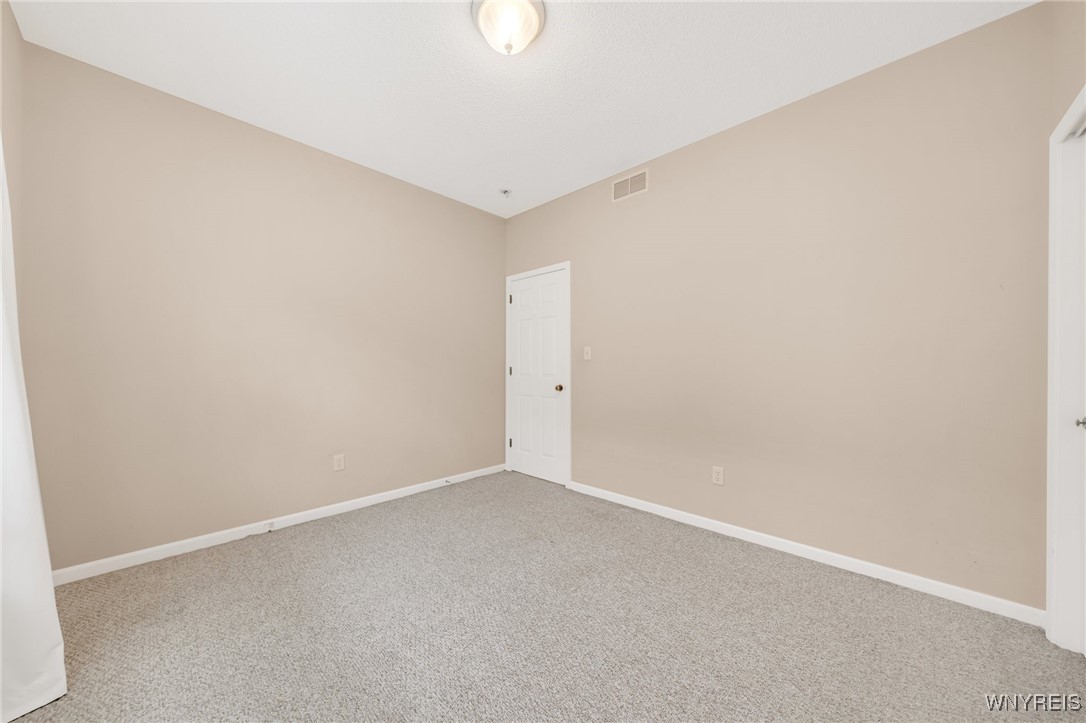 33 Rushford Hollow Drive, Cheektowaga, New York image 20