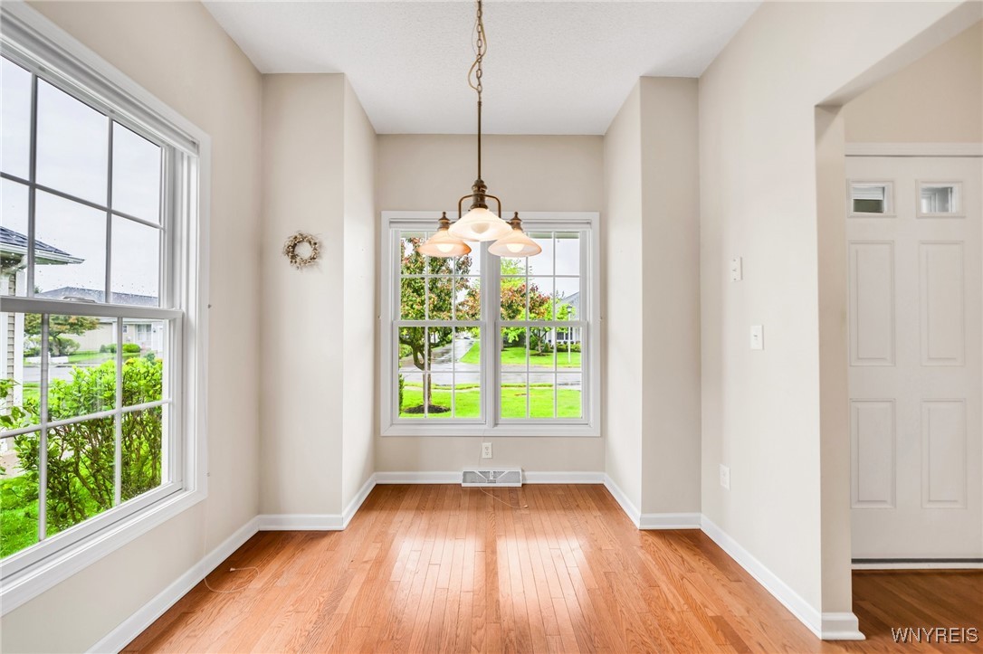 33 Rushford Hollow Drive, Cheektowaga, New York image 5
