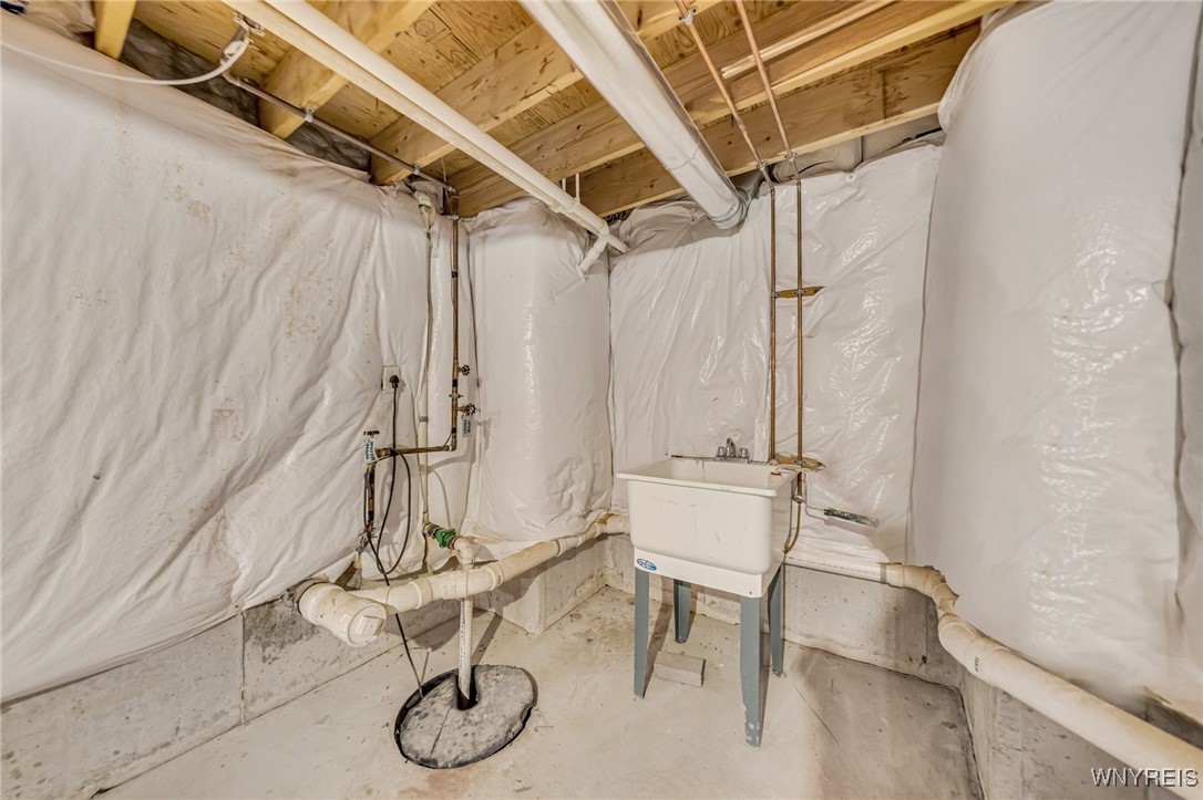 33 Rushford Hollow Drive, Cheektowaga, New York image 30