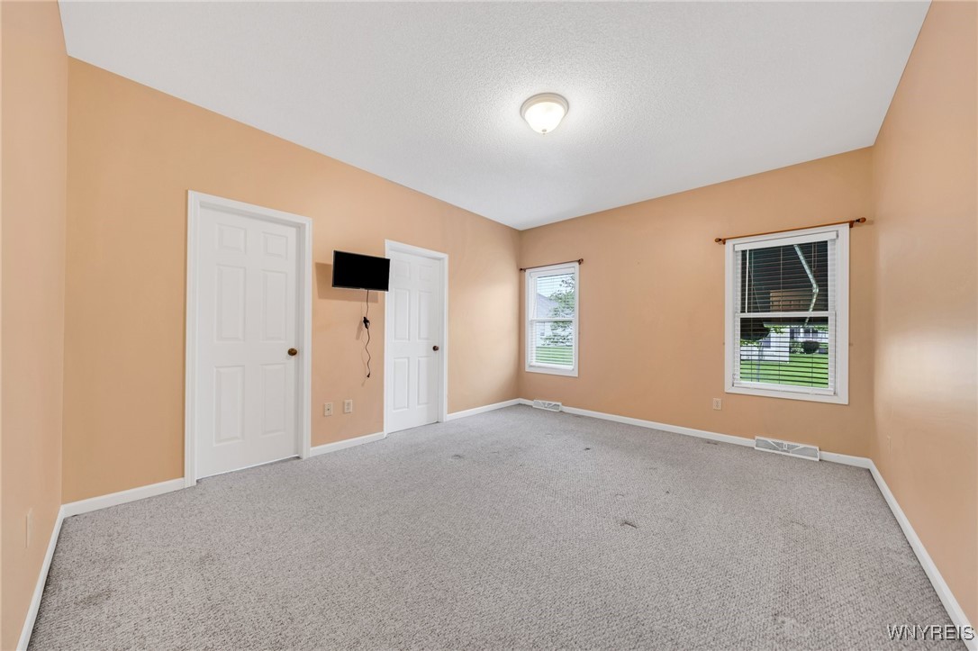 33 Rushford Hollow Drive, Cheektowaga, New York image 11
