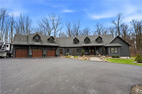 Homes For Sale - 1049 Willardshire Road<br/> Aurora, NY 14127
