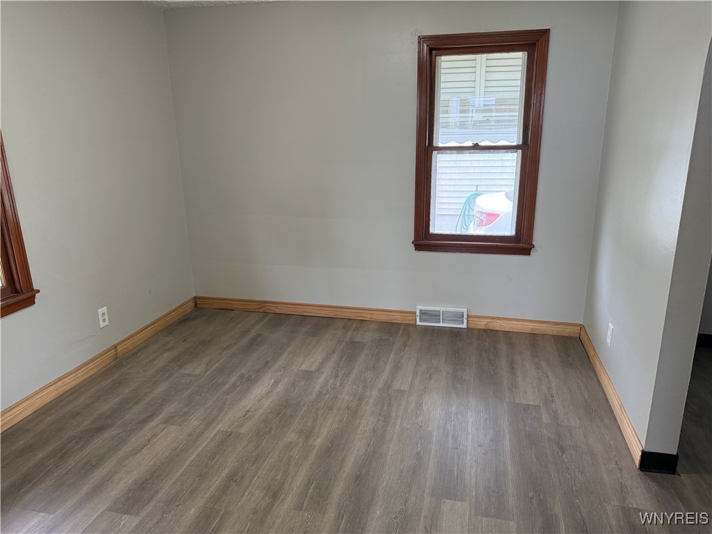 638 74th Street, Niagara Falls, New York image 3