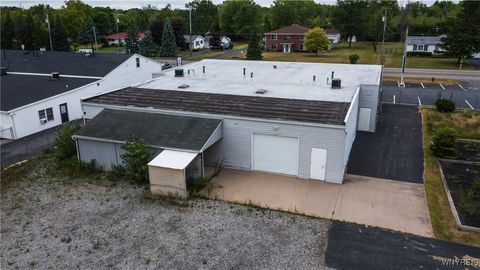 Tiny photo for 6640 Lincoln Avenue, Lockport Town, NY 14094 (MLS # B1632744)