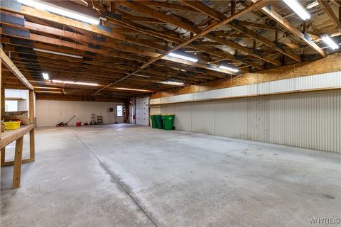 Tiny photo for 6640 Lincoln Avenue, Lockport Town, NY 14094 (MLS # B1632744)