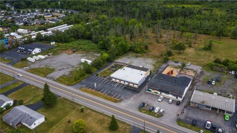 Tiny photo for 6640 Lincoln Avenue, Lockport Town, NY 14094 (MLS # B1632744)