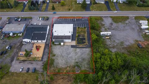 Tiny photo for 6640 Lincoln Avenue, Lockport Town, NY 14094 (MLS # B1632744)
