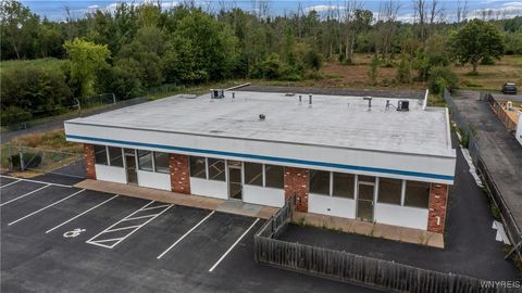 Tiny photo for 6640 Lincoln Avenue, Lockport Town, NY 14094 (MLS # B1632744)