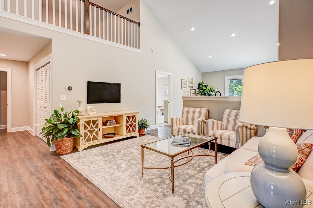 22 B Stonham Place 0302