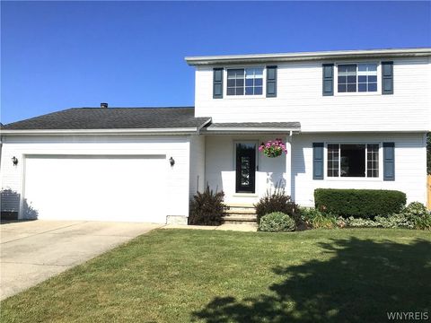Homes For Sale - 6377 Mayflower Lane<br/> Hamburg, NY 14085