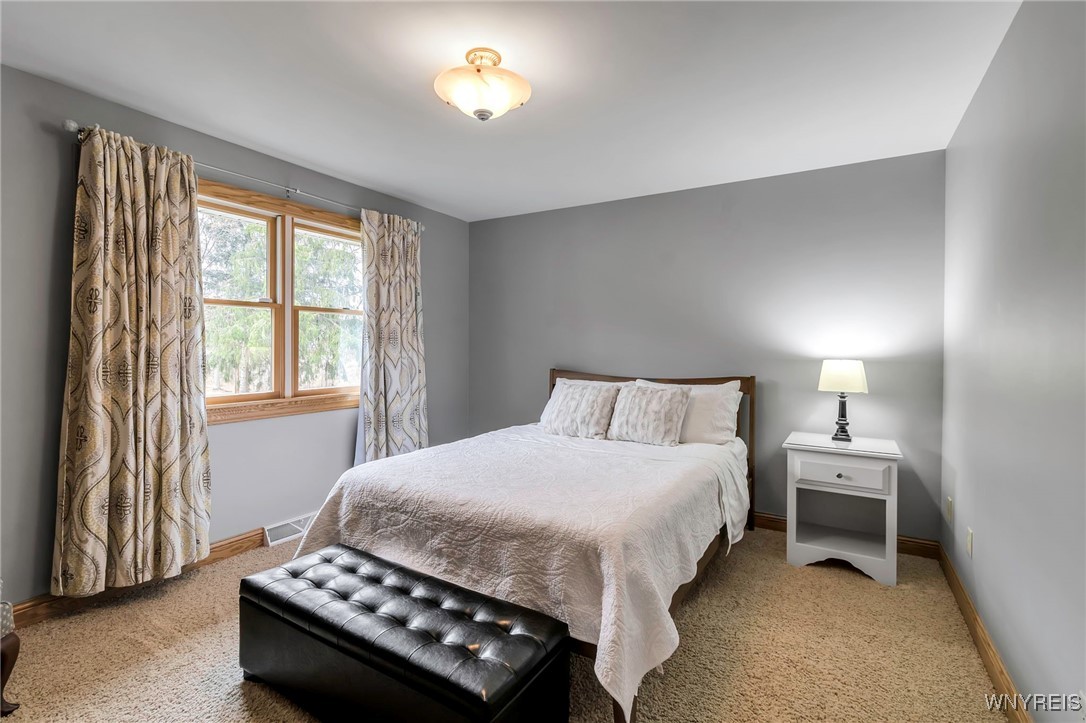 5633 Cole Road, Orchard Park, New York image 34