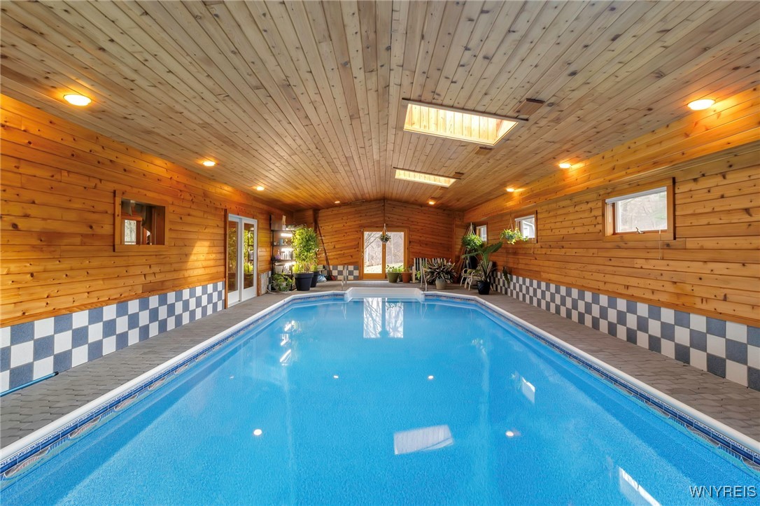 5633 Cole Road, Orchard Park, New York image 22