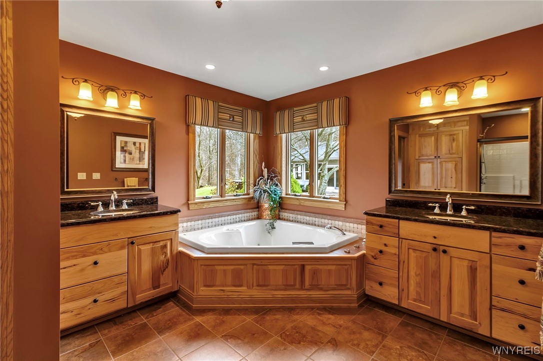 5633 Cole Road, Orchard Park, New York image 31