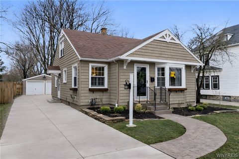 Photo of 100 N Cayuga Road, Amherst, NY 14221 (MLS # B1668200)