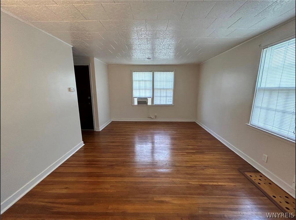 Photo of 304 Wabash Avenue, Tonawanda, NY 14217 (MLS # B1695127)