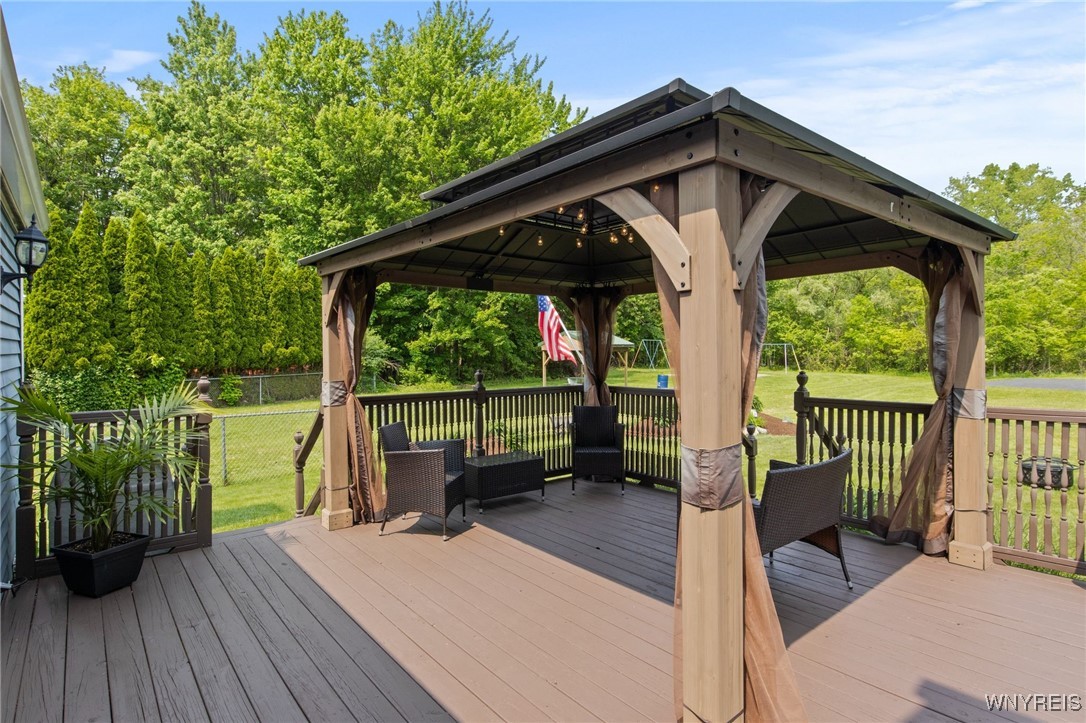 3976 Summerway Lane, Hamburg, New York image 38