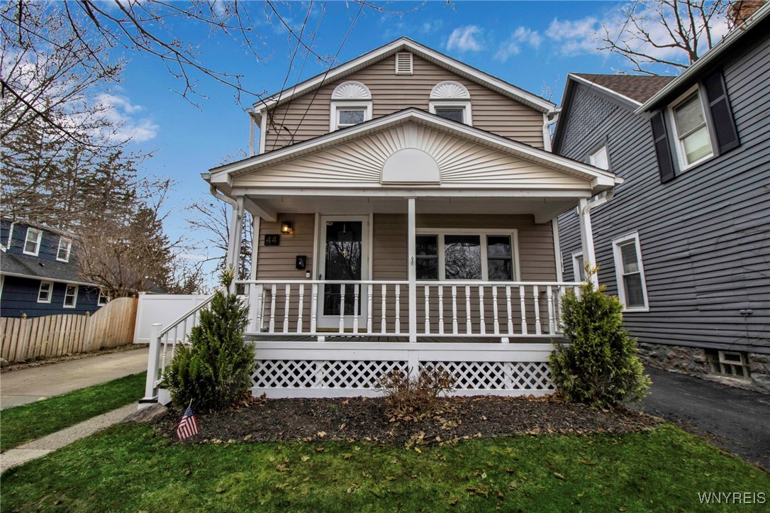 44 Holland Avenue, Lancaster, New York image 2