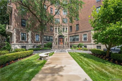 Photo of 800 W Ferry Street #11C, Buffalo, NY 14222 (MLS # B1543450)