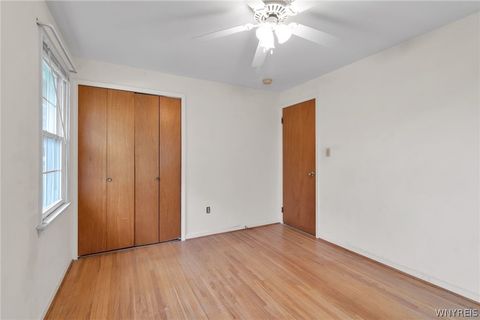 Tiny photo for 620 Meadowbrook Drive, North Tonawanda, NY 14120 (MLS # B1684616)