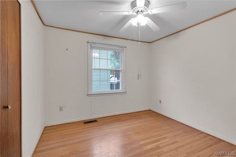 Tiny photo for 620 Meadowbrook Drive, North Tonawanda, NY 14120 (MLS # B1684616)