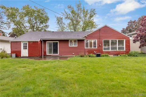Tiny photo for 620 Meadowbrook Drive, North Tonawanda, NY 14120 (MLS # B1684616)