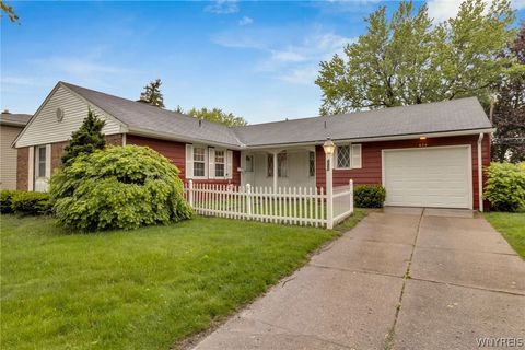 Photo of 620 Meadowbrook Drive, North Tonawanda, NY 14120 (MLS # B1684616)