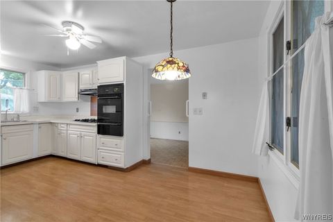 Tiny photo for 620 Meadowbrook Drive, North Tonawanda, NY 14120 (MLS # B1684616)