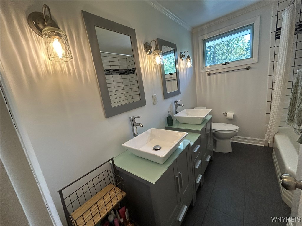 4255 Roxbury Drive, Clarence, New York image 11