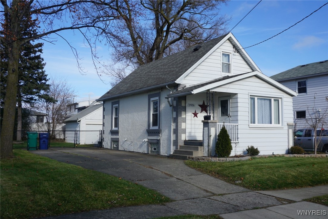 2926 Ontario Avenue, Niagara Falls, New York image 1
