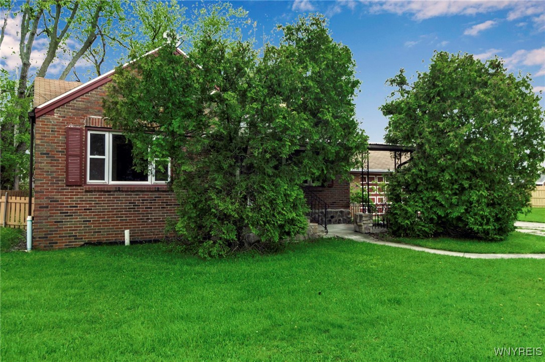 26 Campbell Road, Cheektowaga, New York image 1