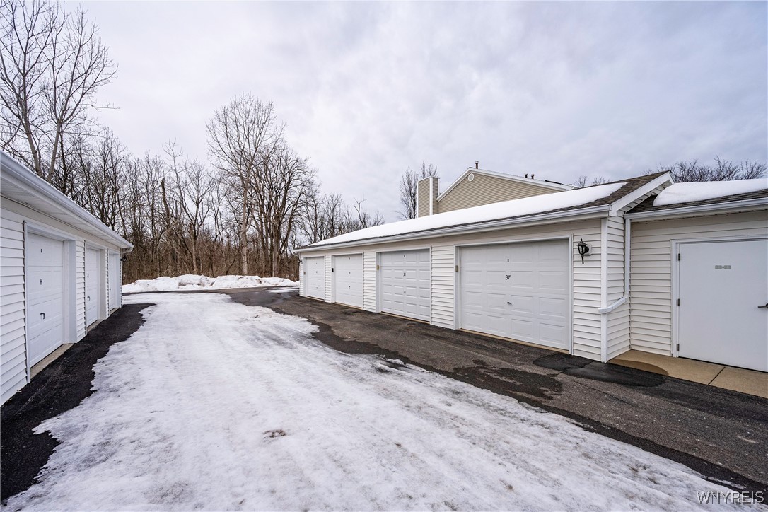 98 Olde Stone Lane, Lancaster, New York image 31
