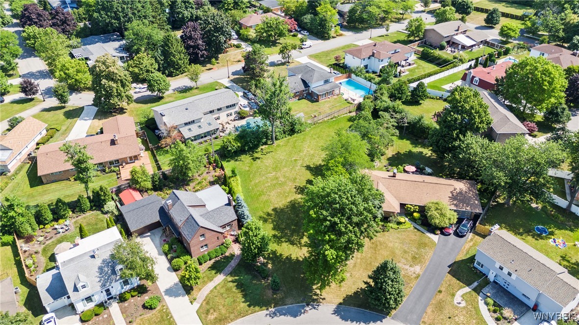 132 North Drive