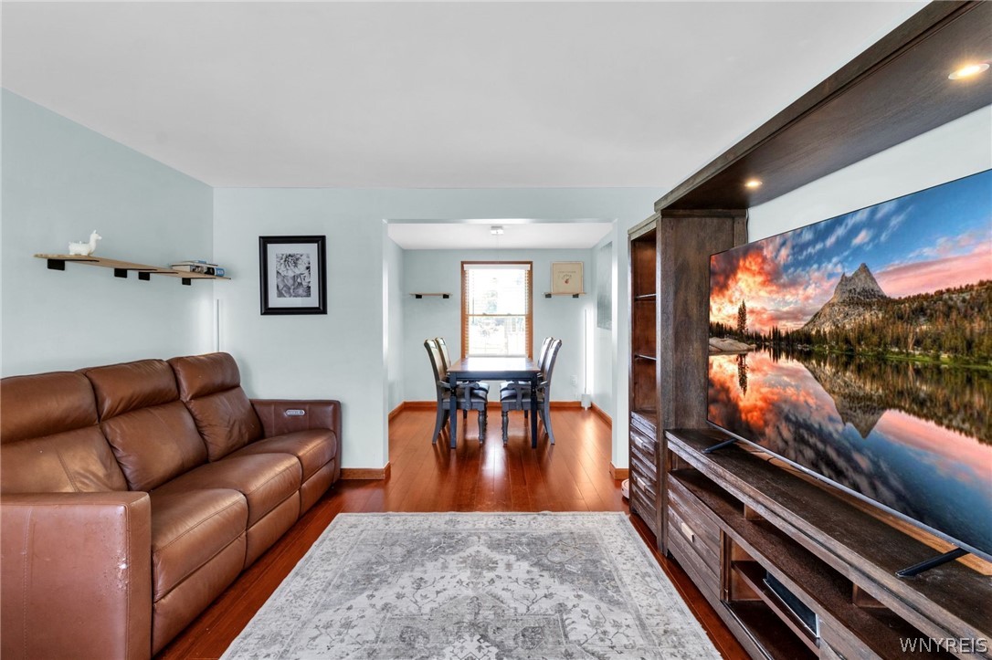 387 Seneca Place