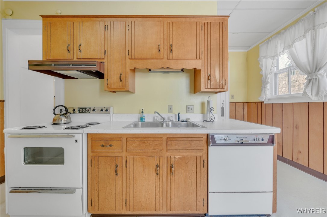 Royalton, New York 14105, United States, 6 Bedrooms Bedrooms, ,3 BathroomsBathrooms,Residential,Active,1662