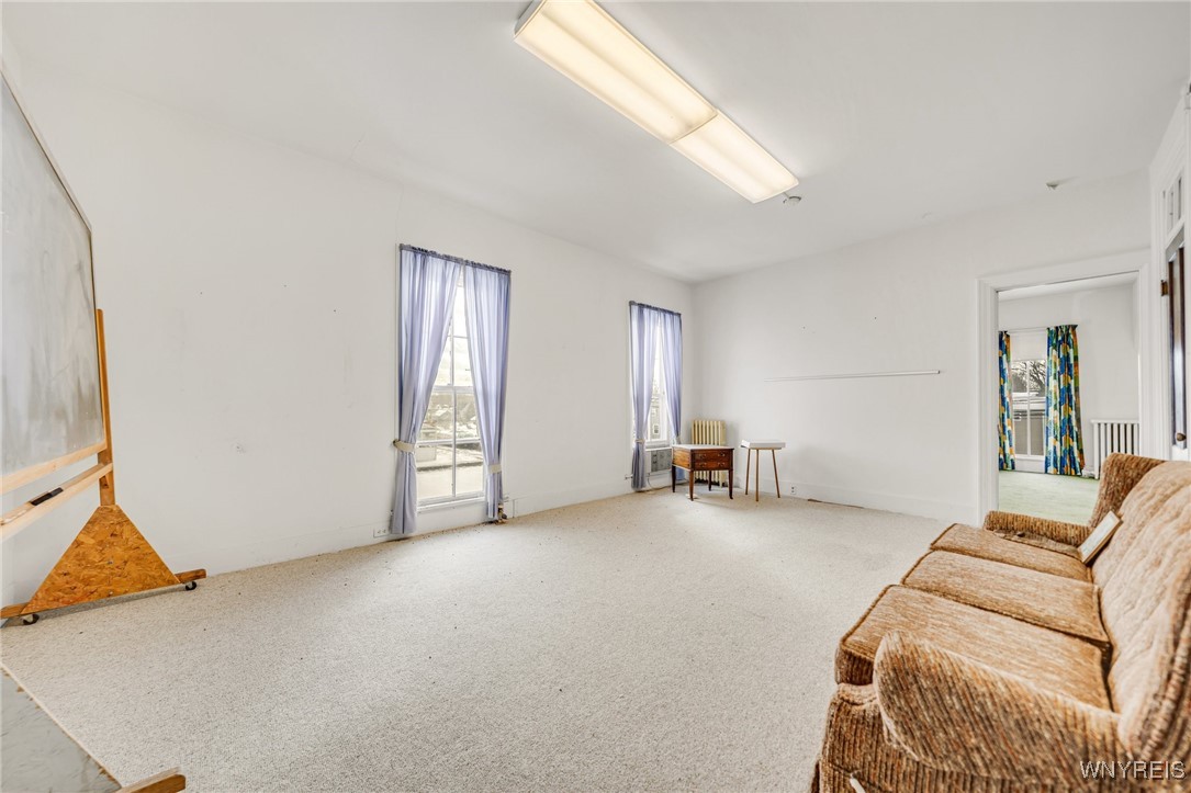 Royalton, New York 14105, United States, 6 Bedrooms Bedrooms, ,3 BathroomsBathrooms,Residential,Active,1662